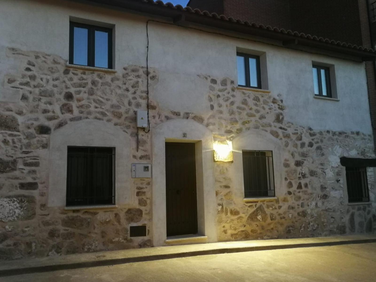 Casa Rural El Enebro 4 Estrellas Navamorcuende 외부 사진